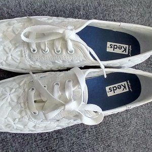 Keds Women's Triple CVO Sneaker White Lace size 6 NEW NEVER WORN